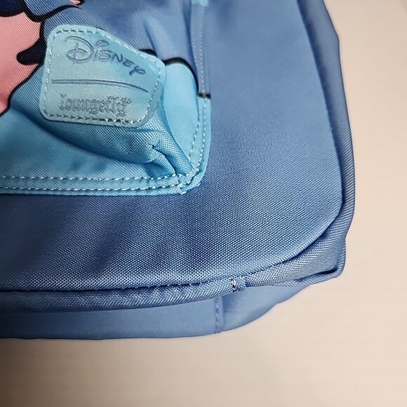 NWT Disney Loungefly Lilo & Stitch Clutching Heart Backpack Full Size School - Picture 5 of 13